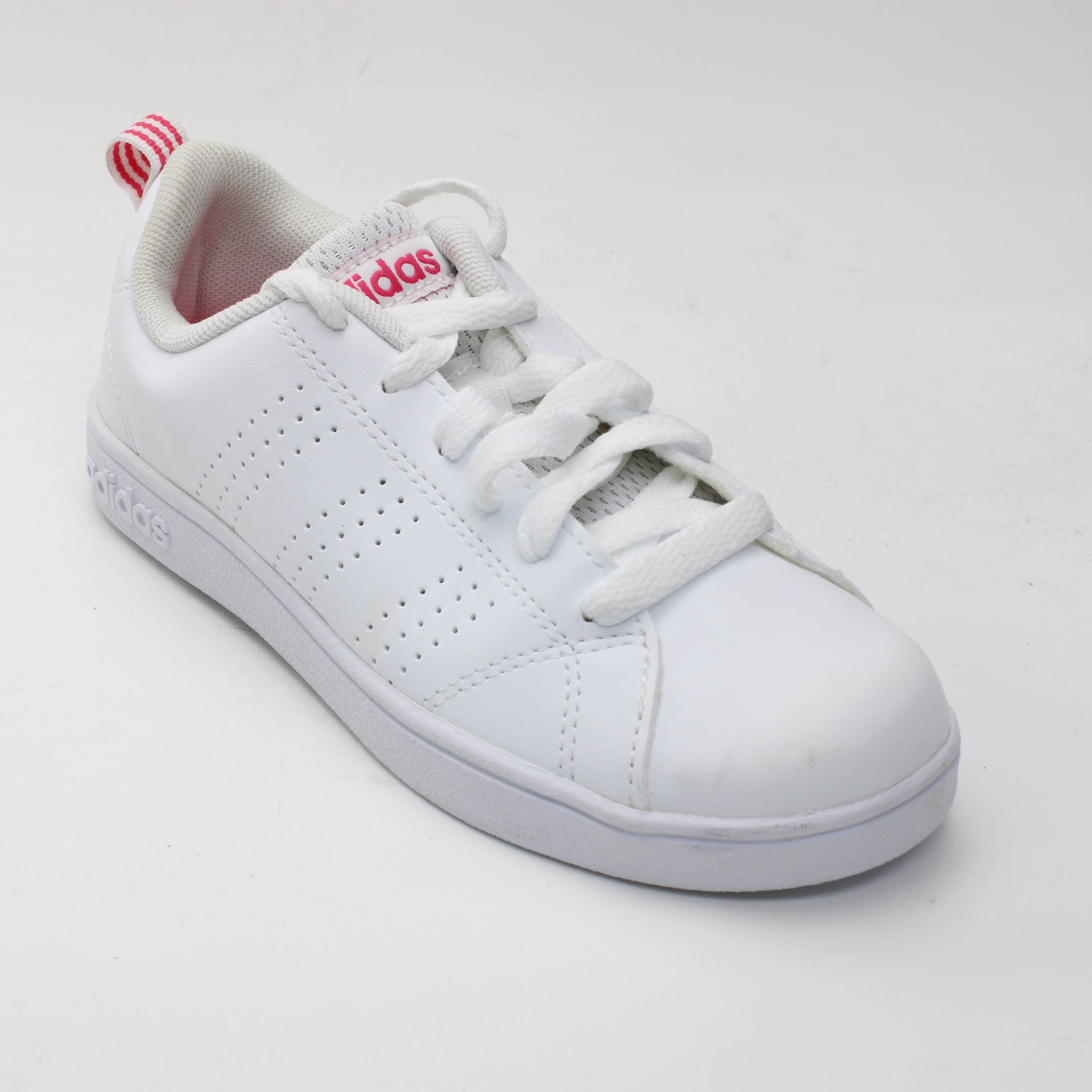 Bb9976 adidas 2025